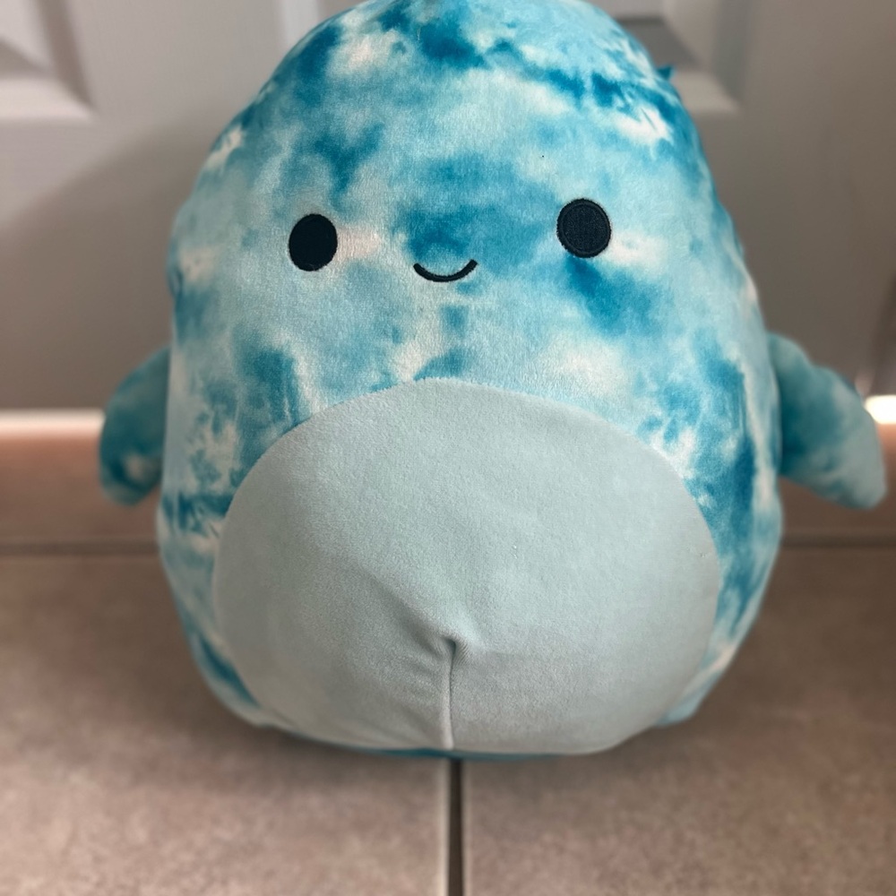 Shark/Dolphin Squishmellow plush